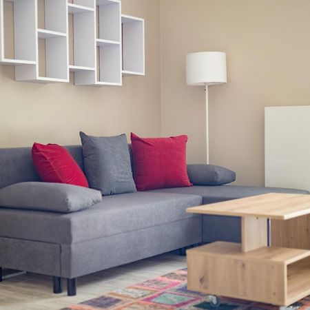 Metro Wilanowska Comfortable Apartment Varşovia Exterior foto