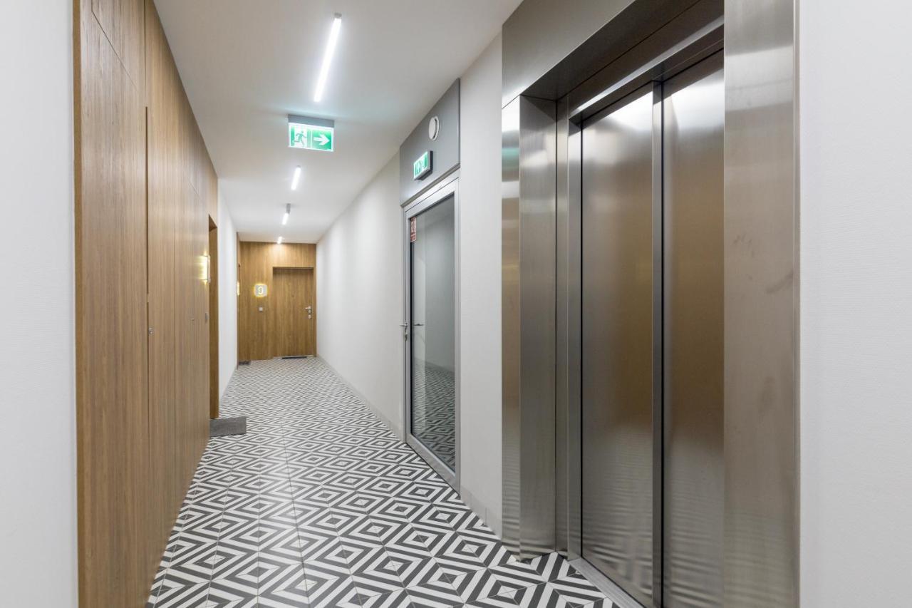 Metro Wilanowska Comfortable Apartment Varşovia Exterior foto